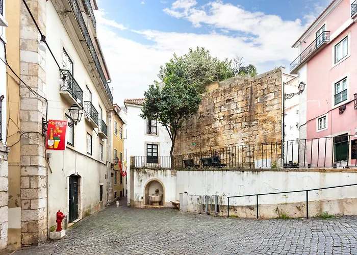 Casa Aurora - Bairro Tipico A Minutos Do Terreiro