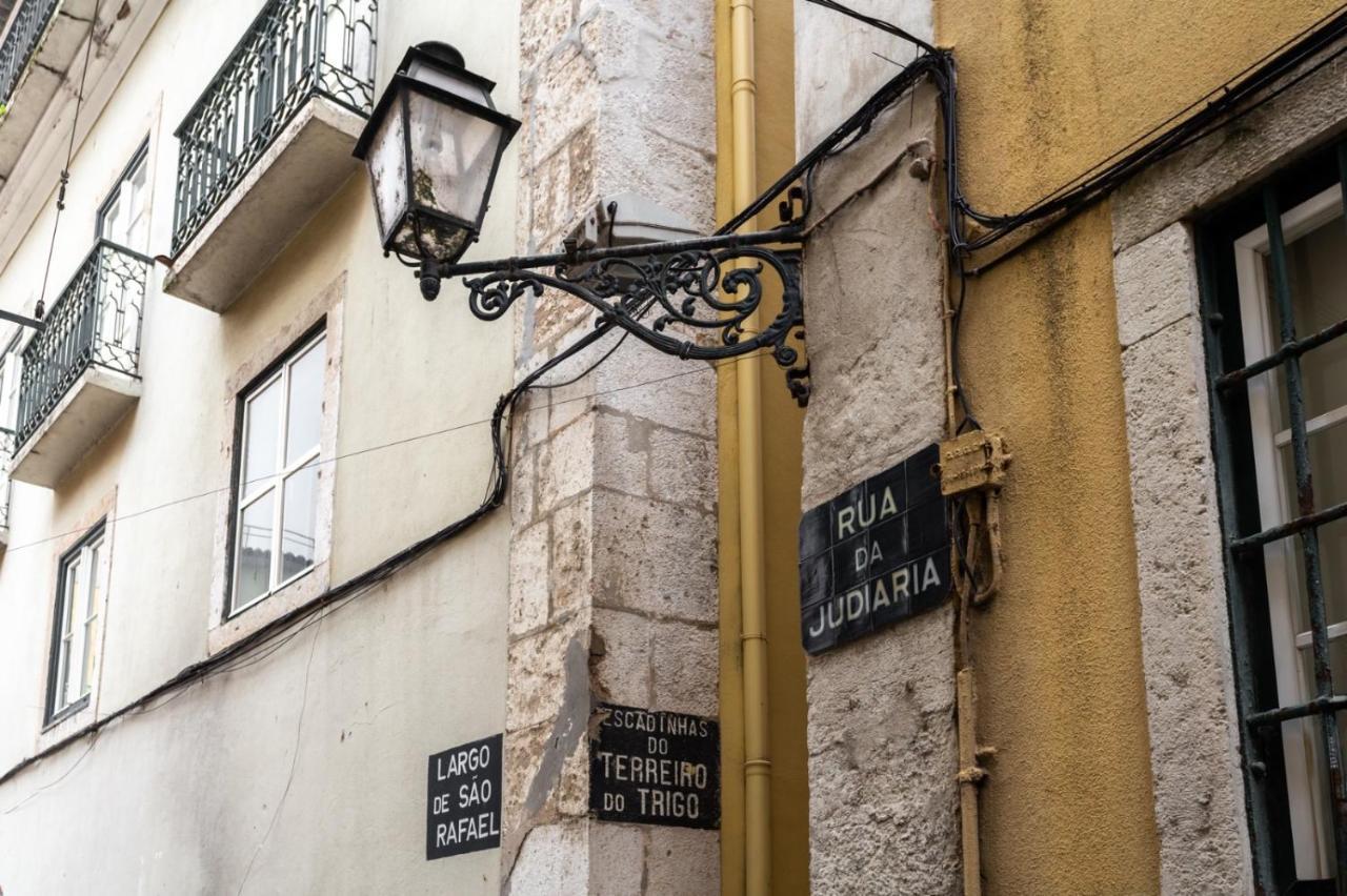 Casa Aurora - Bairro Tipico A Minutos Do Terreiro Lizbona